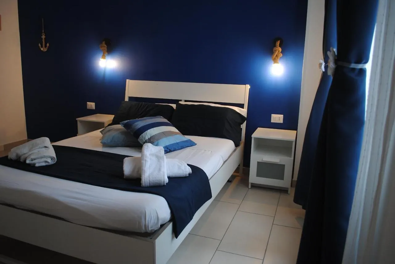 **  Molo 5 Bed & Breakfast Naples Italy